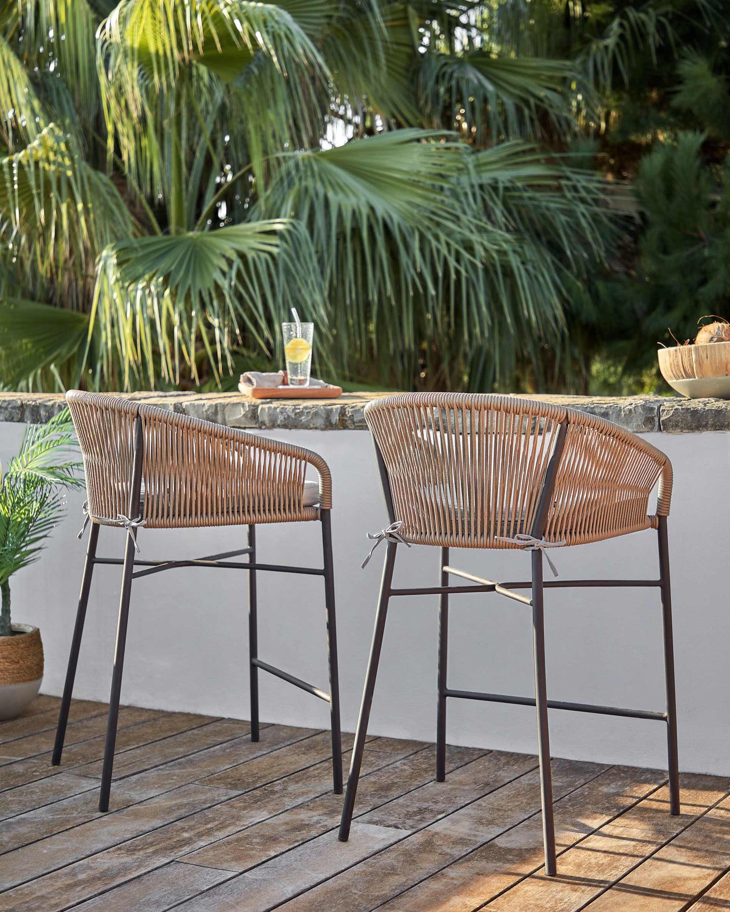 Sgabello Yanet in corda beige altezza 80 cm