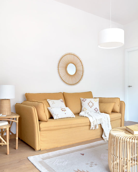 Divano letto Tanit senape con piedi in legno massello di faggio finitura naturale 210 cm