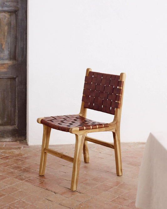 Sedia Calixta in pelle e legno massello di teak