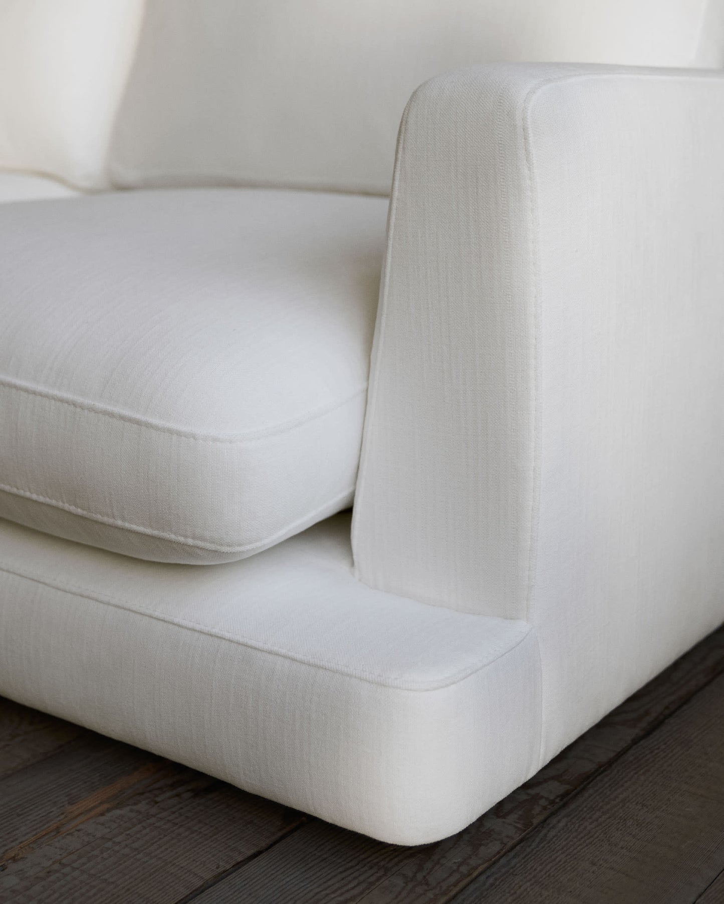Divano Gala 4 posti in ciniglia bianco con chaise longue destra FSC Mix Credit 300 cm