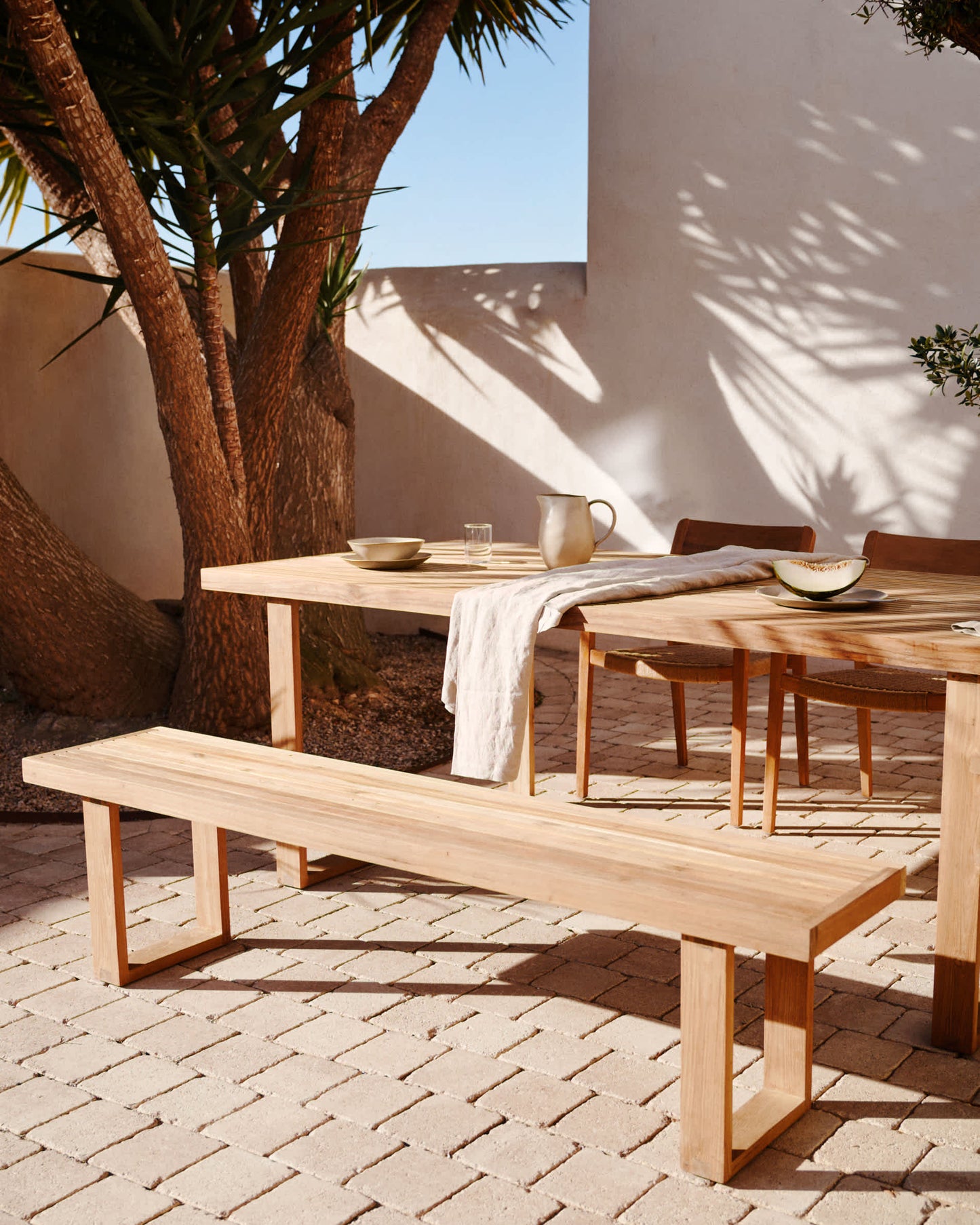 Panca Canadell outdoor in legno massiccio di teak riciclato 170 cm