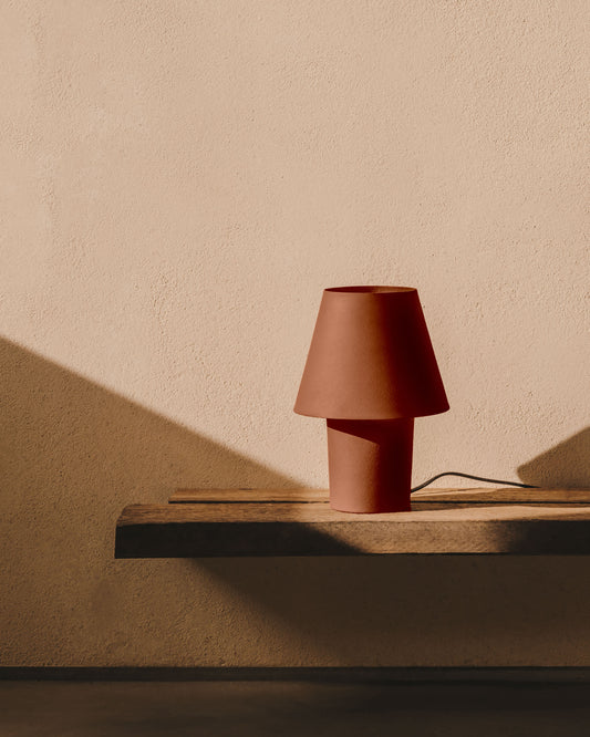 Lampada da tavolo Canapost in metallo verniciato color terracotta