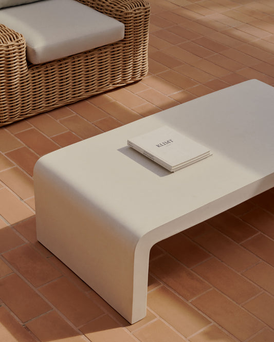 Tavolino Aiguablava in cemento bianco 135 x 65 cm