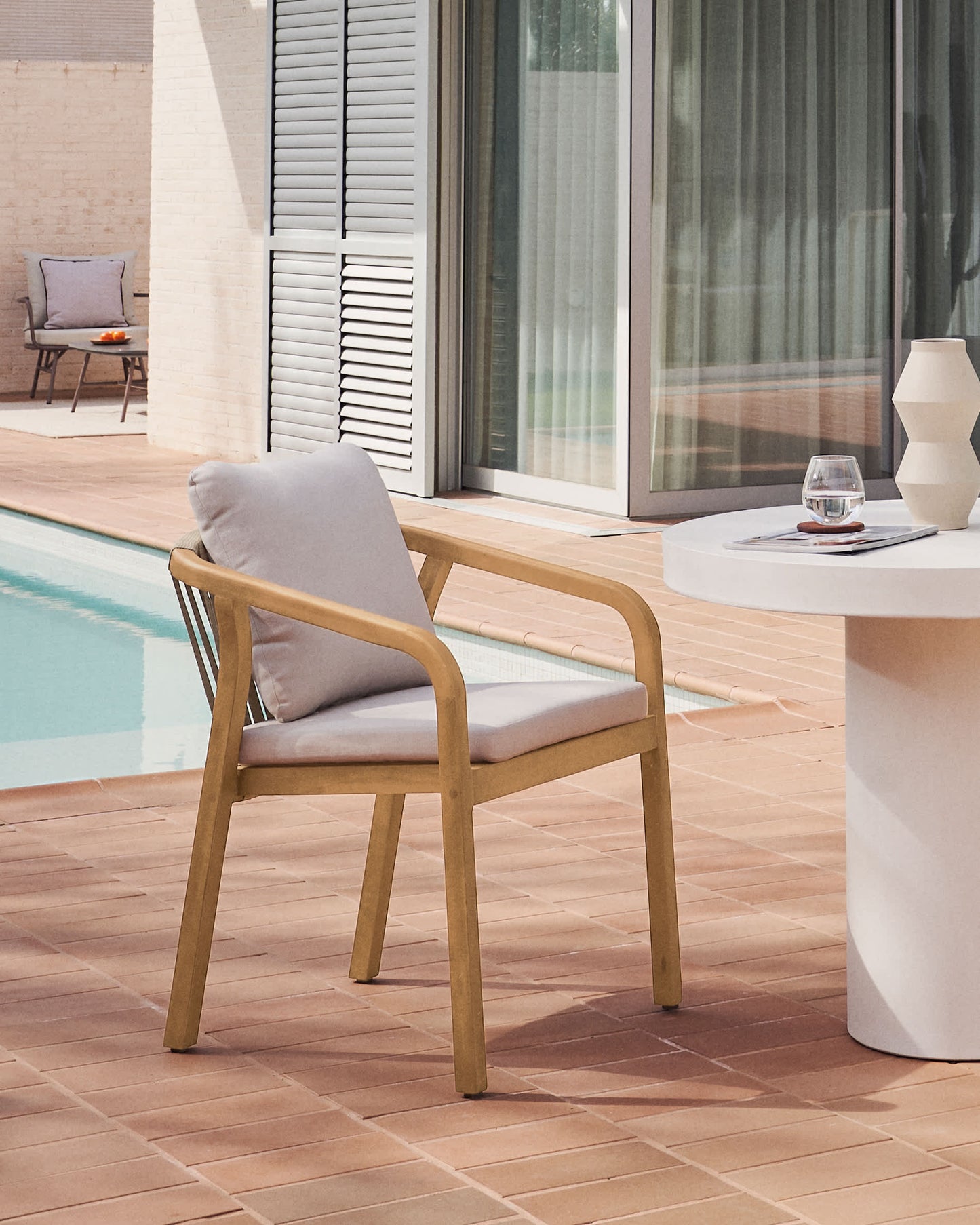 Sedia Malaret in legno massello di eucalipto e corda beige
