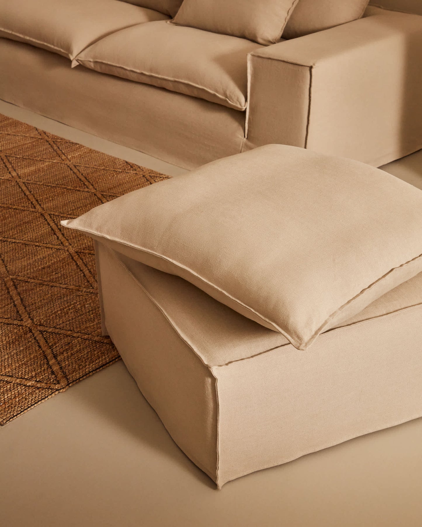 Divano sfoderabile Anarela 3 posti con cuscini di lino beige 280 cm