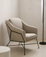 Poltrona Brida beige e gambe in acciaio con finitura nera