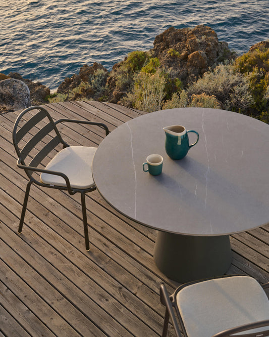 Tavolo da esterno Tudons in alluminio con ripiano in ceramica verde Ø120 cm