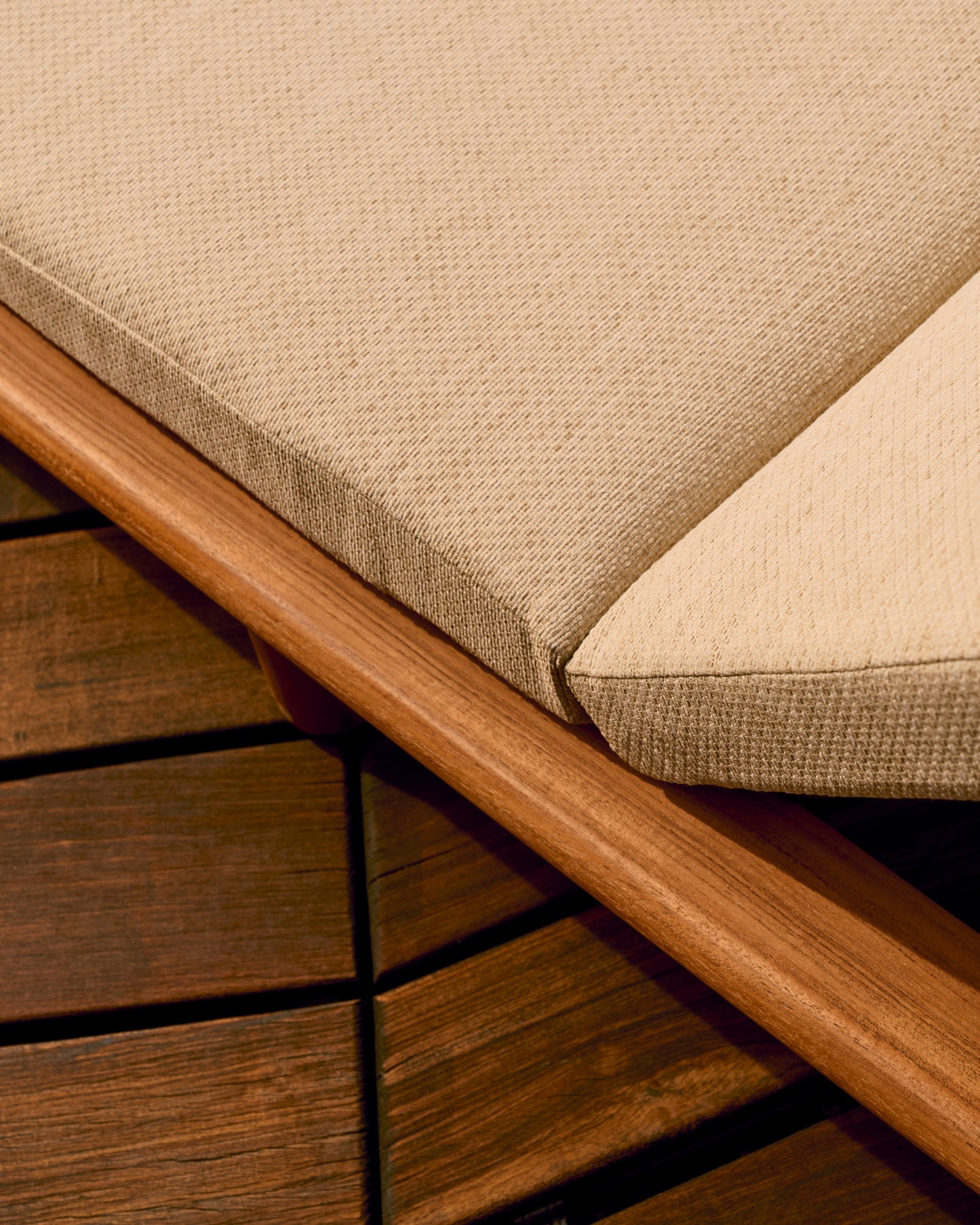 Sdraio Turqueta in legno massiccio di teak