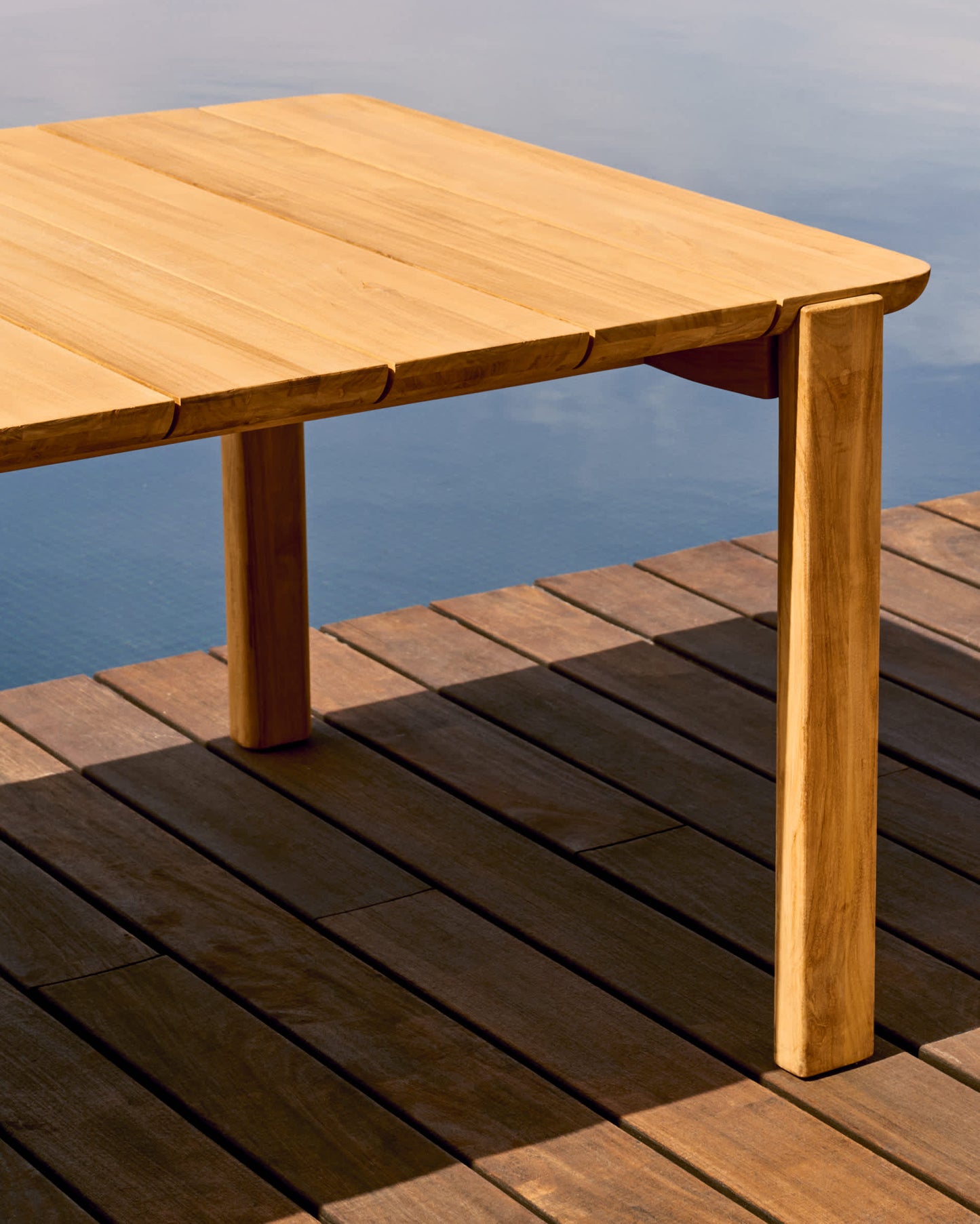 Tavolo Icaro in legno massiccio di teak 280 x 112 cm