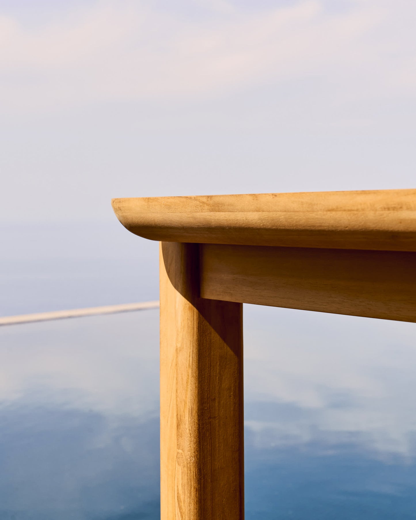 Tavolo Icaro in legno massiccio di teak 280 x 112 cm
