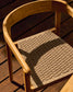 Sedia impilabile Icaro in legno massiccio di teak con finitura naturale e corda in beige