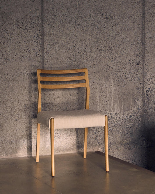 Sedia Cudia sfoderabile ciniglia beige legno massiccio di rovere naturale