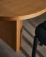Tavolo Nealy con impiallacciatura in rovere e finitura naturale 240 x 100 cm
