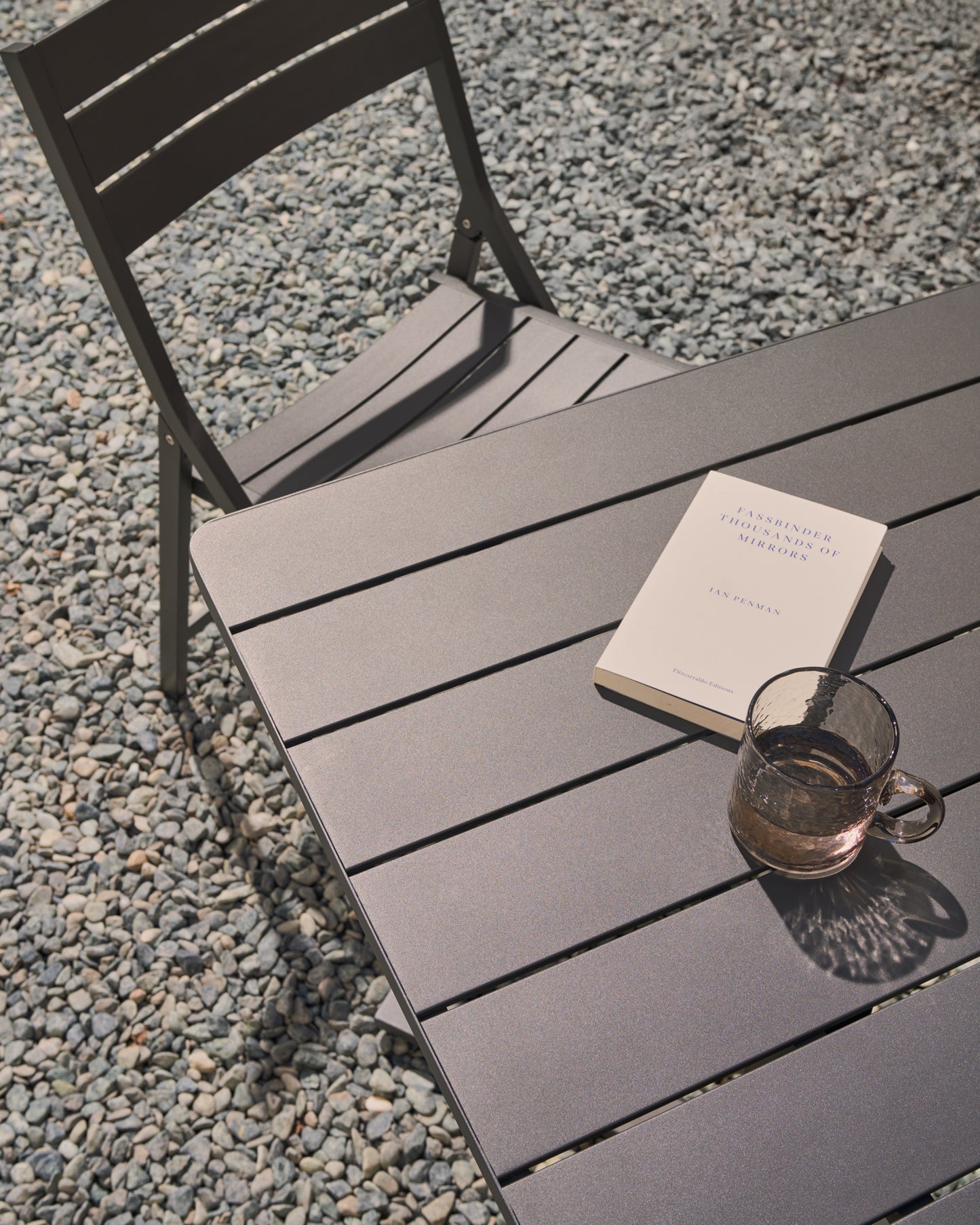 Tavolo da esterno pieghevole Torreta in alluminio con finitura grigio scuro 70 x 70 cm