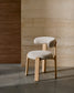 Sedia Granite in ciniglia beige e legno massello di frassino con finitura tono naturale