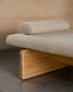 Chaise-longue Topaz in ciniglia beige e legno massello di frassino finitura naturale 200cm FSC 100%