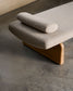 Chaise-longue Topaz in ciniglia beige e legno massello di frassino finitura naturale 200cm FSC 100%