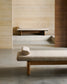 Chaise-longue Topaz in ciniglia beige e legno massello di frassino finitura naturale 200cm FSC 100%