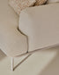 Divano Aurum 2 posti in ciniglia écru con testiera reclinabile e base in metallo beige opaco 214 cm