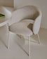 Sedia Maina di ciniglia spessa beige e gambe in acciaio con finitura beige