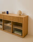 Credenza Helvine 4 ante e 4 cassetti impiallacciatura in rovere e vetro temperato 200x80 cm