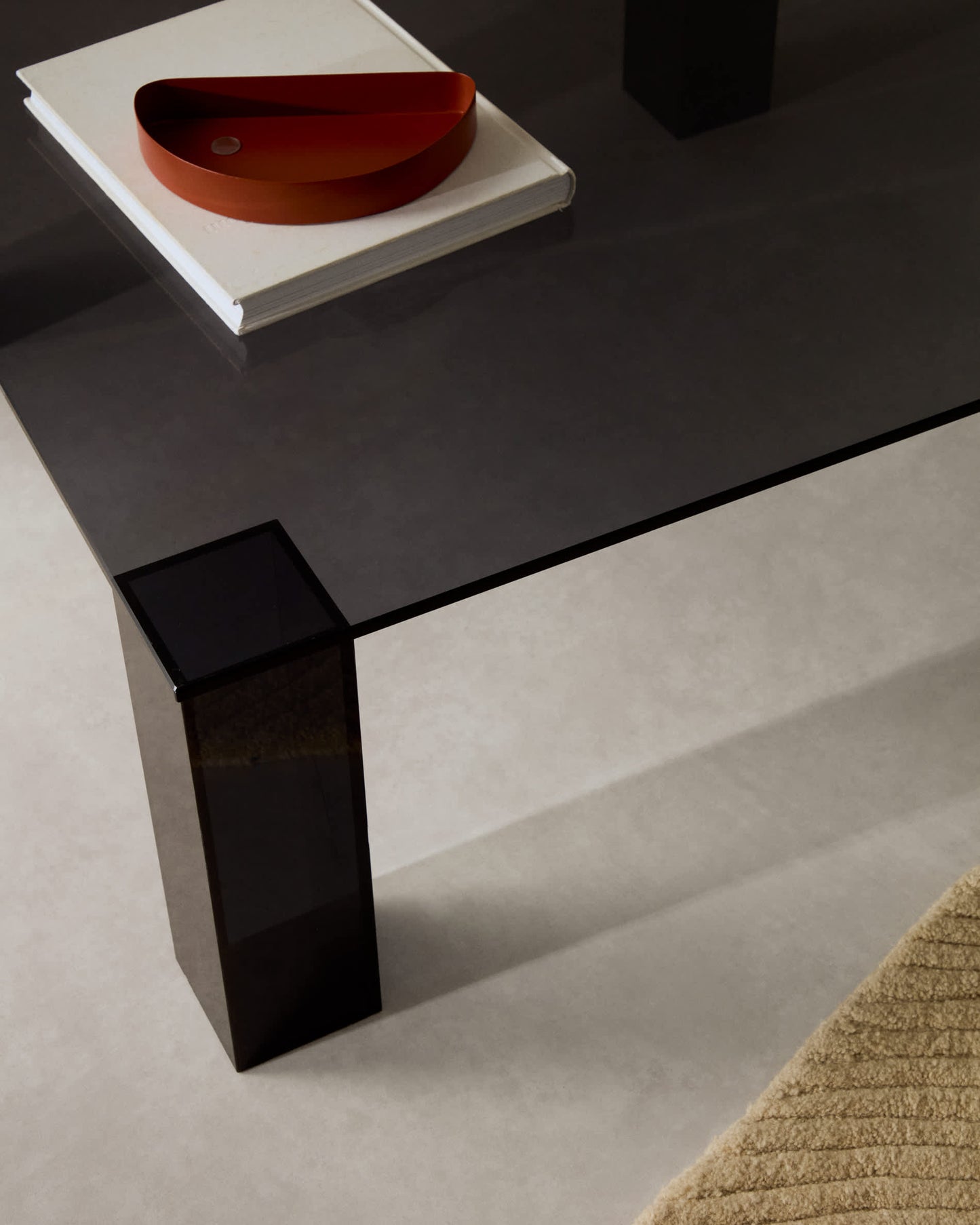 Tavolo d’appoggio Adularia di vetro temperato grigio scuro 85 x 85 cm