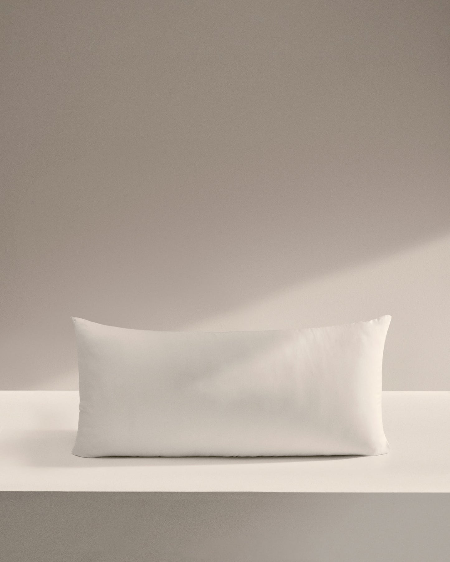 Cuscino Duca 10% piumino e 90% piuma 80 x 40 cm prodotto in Spagna
