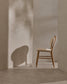 Sedia Helda in ciniglia beige e massello di quercia
