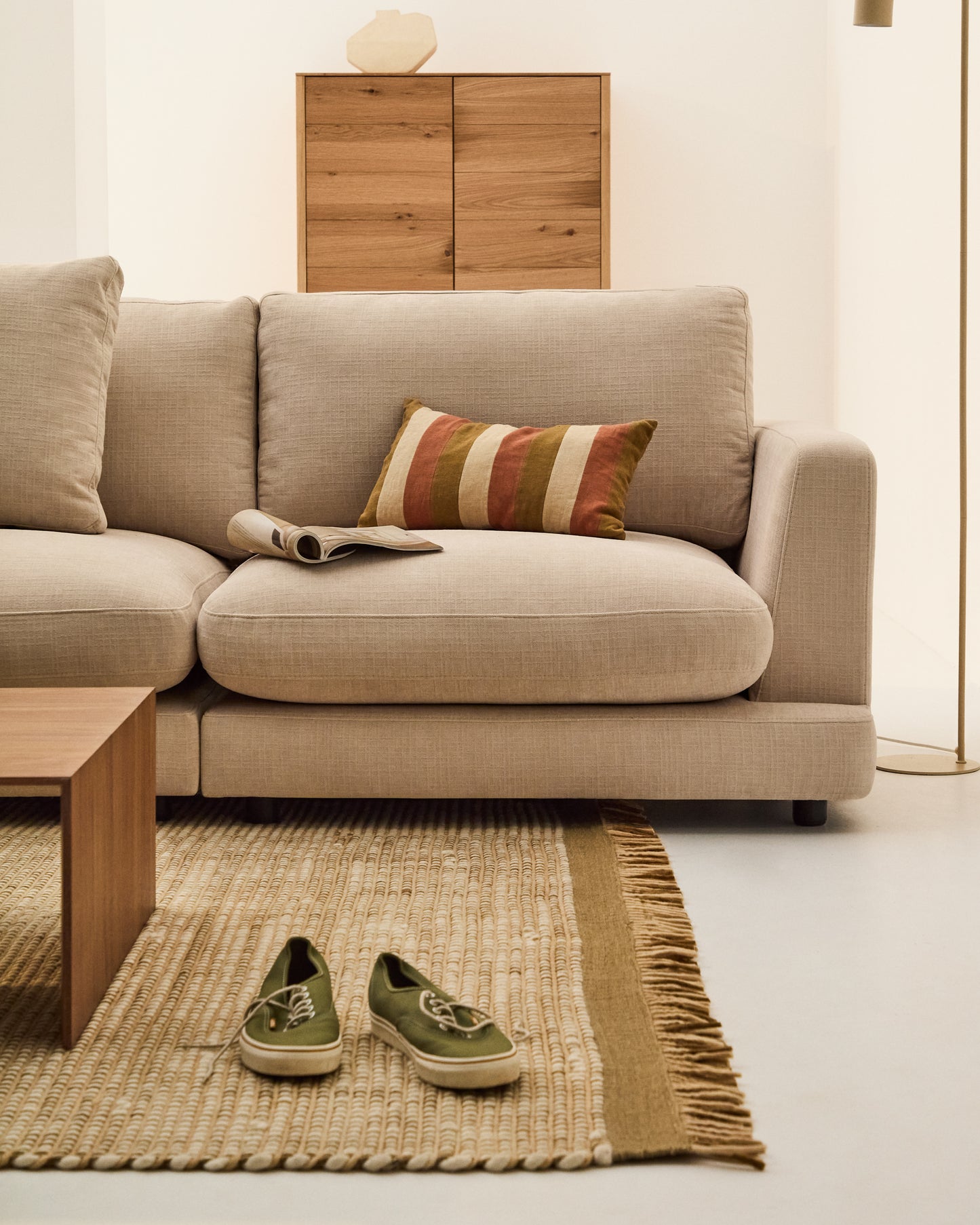 Divano Gala 4 posti in ciniglia beige 300 cm