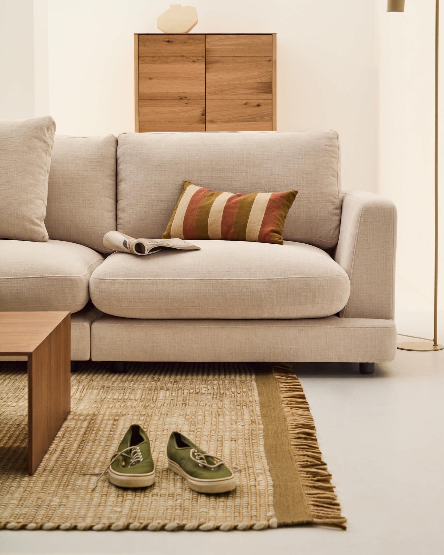 Divano Gala 4 posti in ciniglia beige 300 cm