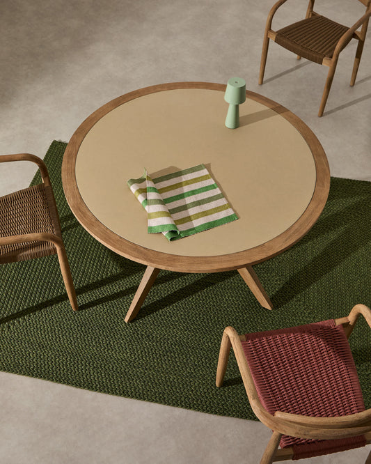 Tavolo rotondo Julieta in polycement beige e legno massiccio di acacia Ø 120 cm