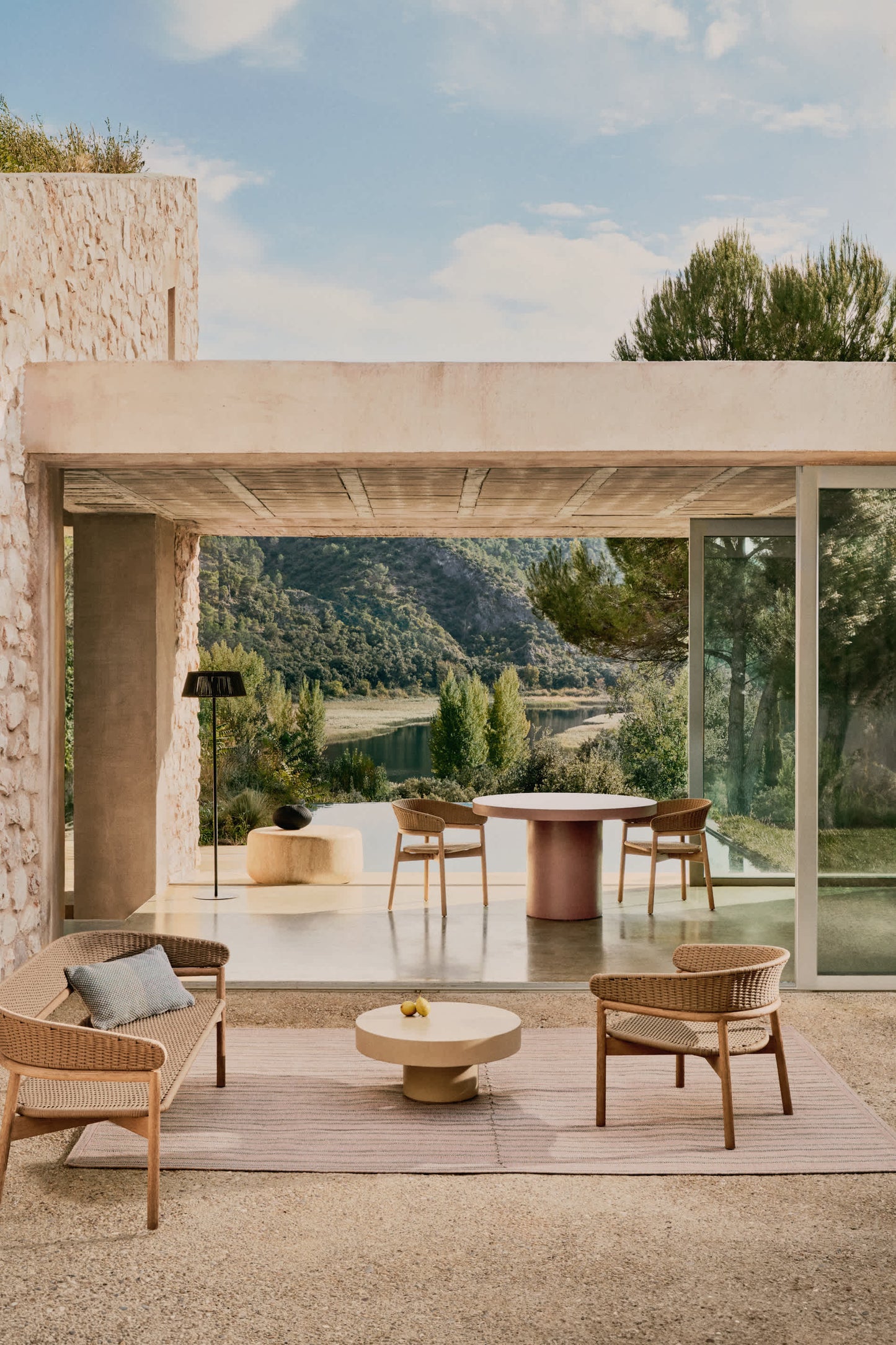 Divano a 3 posti Arinella in legno massiccio di acacia con finitura naturale e corda beige 167 cm