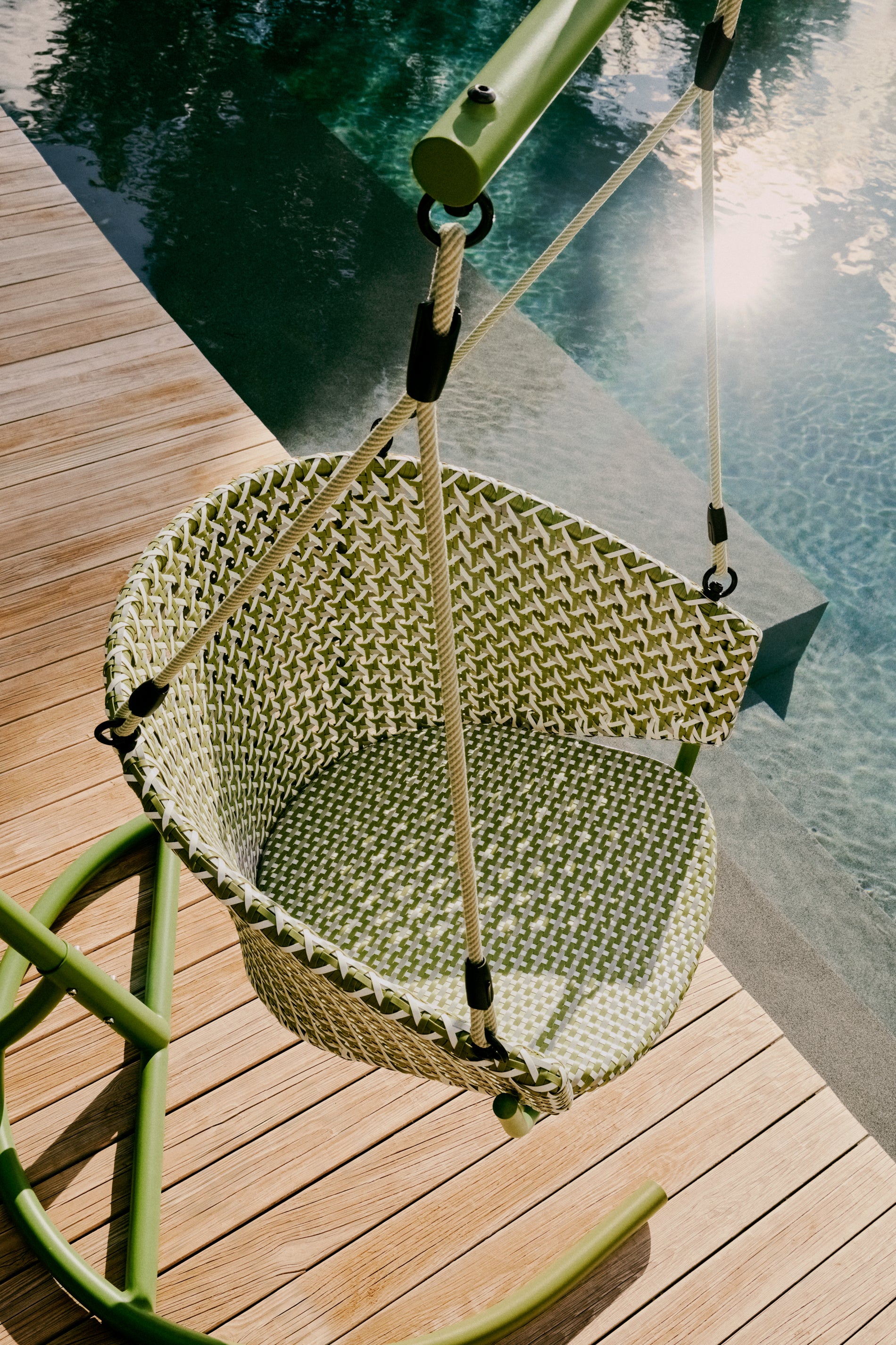 Colonna bagno sospesa 30x20x100h cm verde street opaco - Agave Colonna bagno sospesa 30x20x100h cm verde street opaco - Agave