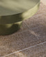 Tavolino Aiguablava da salotto in cemento verde Ø 66 cm
