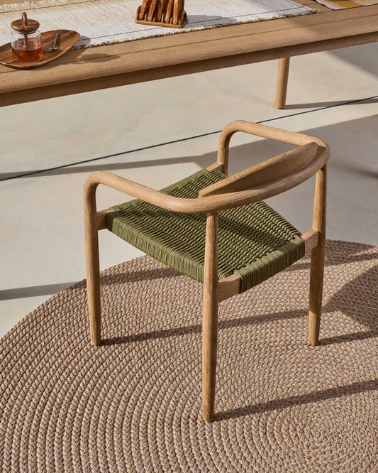 Sedia Nina in legno massiccio di acacia e corda verde