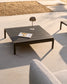 Tavolino da centro Sorells in alluminio grigio 89 x 91 cm