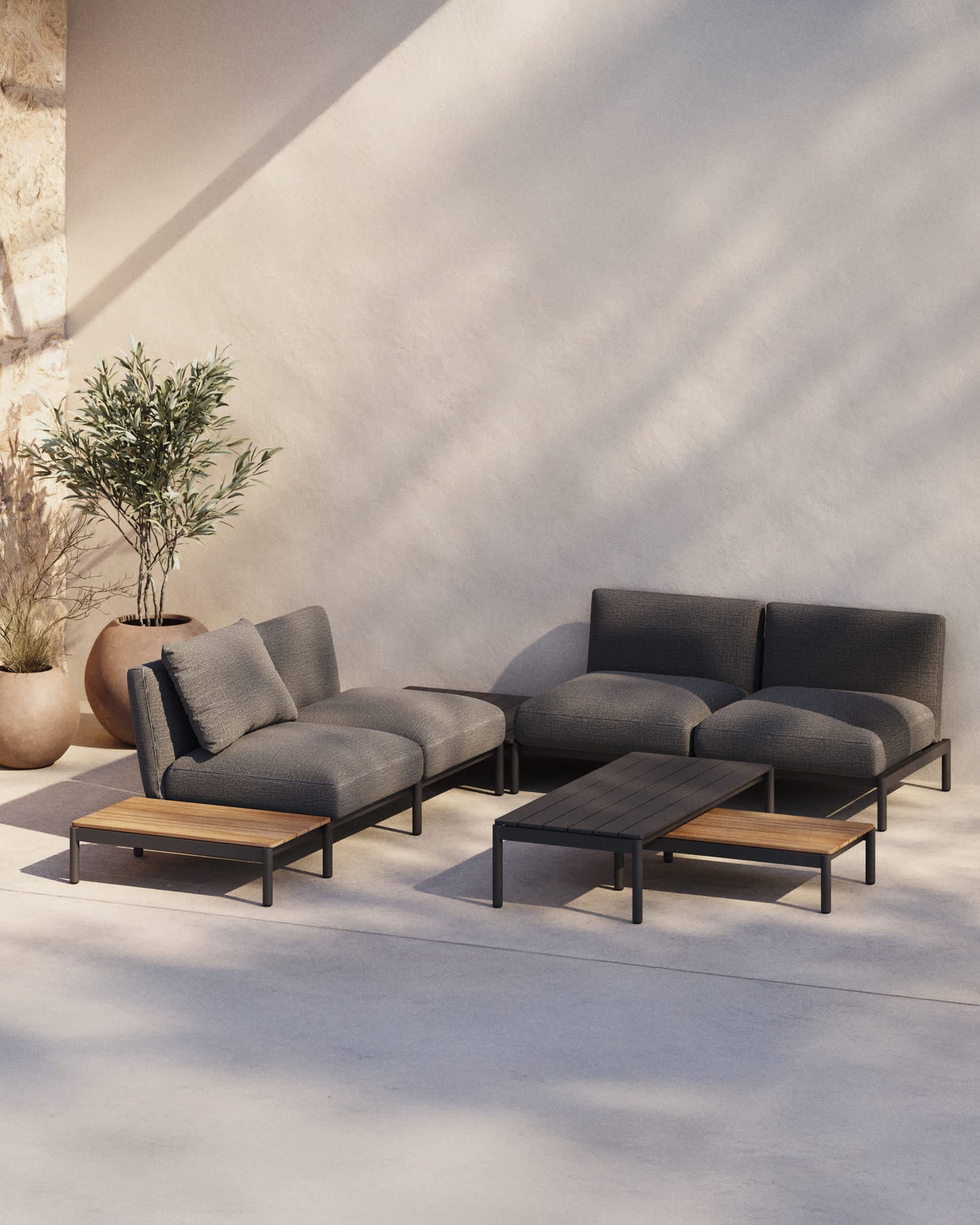 Tavolino da centro Sorells in alluminio grigio 63 x 144,6 cm