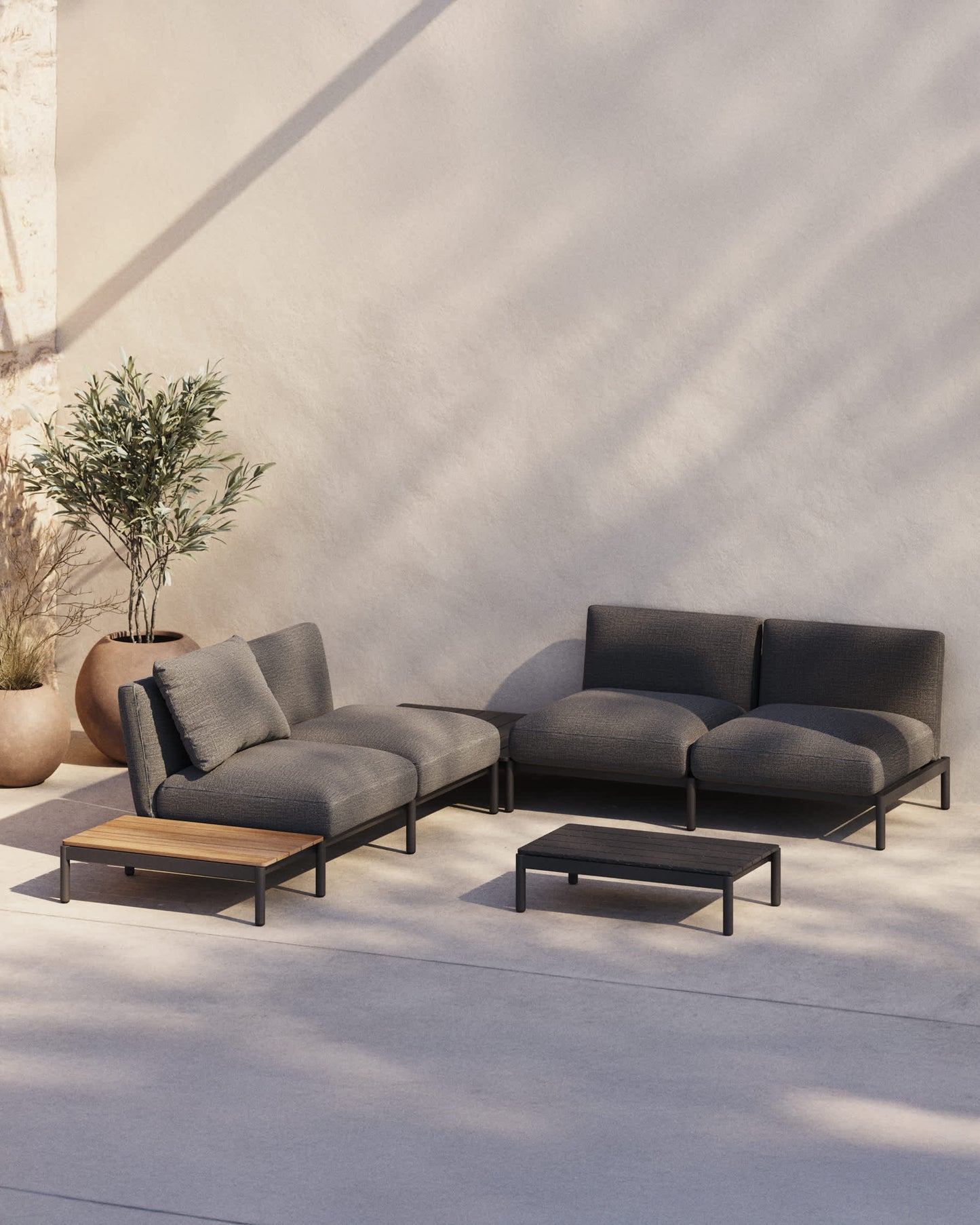 Tavolino da centro Sorells in alluminio grigio 52,4 x 91 cm