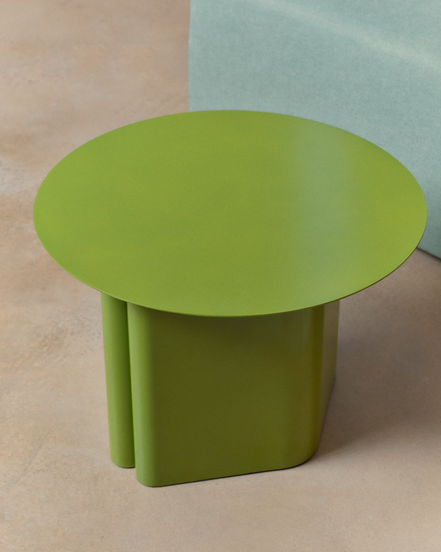 Tavolino d’appoggio in ferro verde Arvin Ø 55 cm