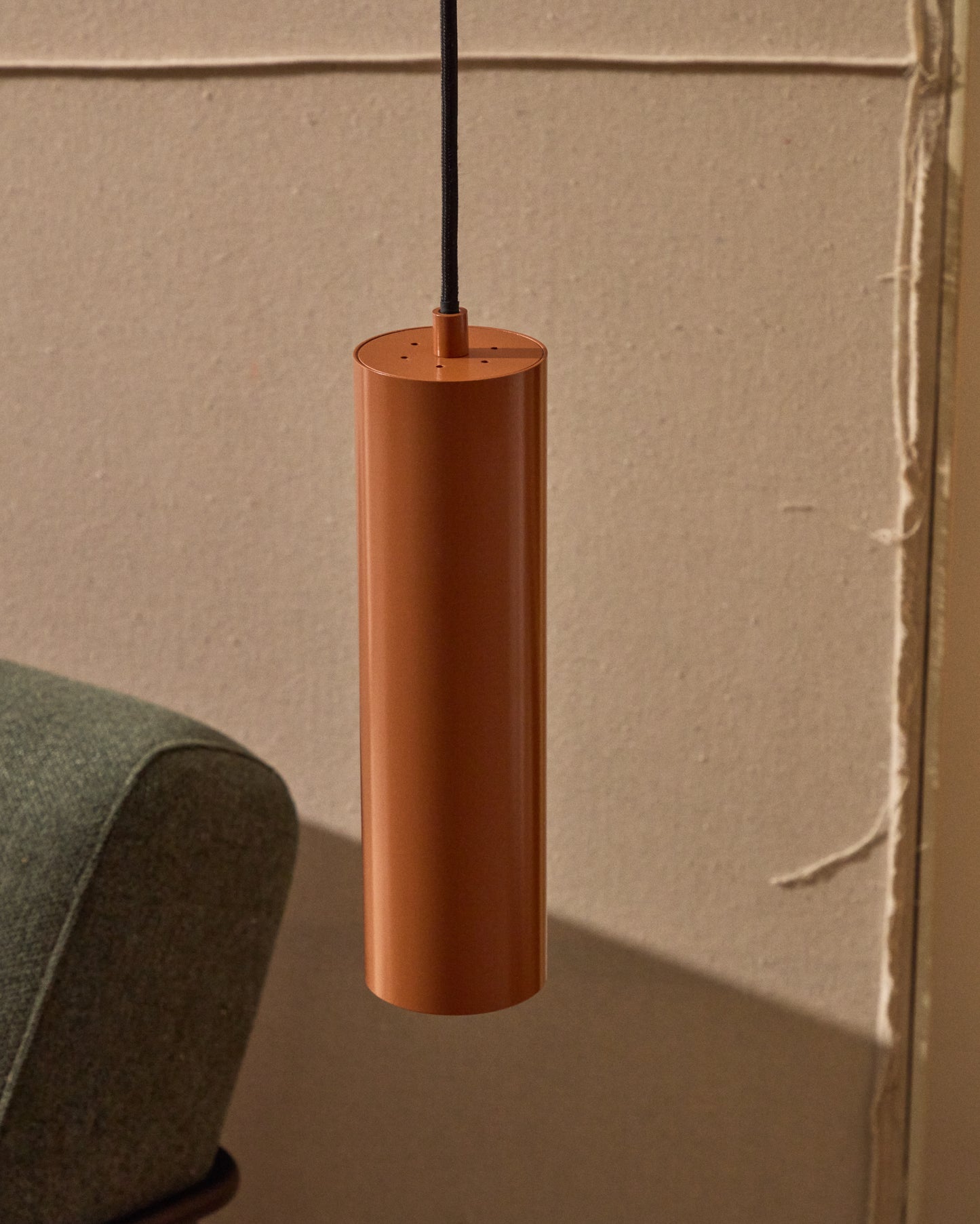 Lampada da soffitto Andia in alluminio con finitura verniciata in terracotta