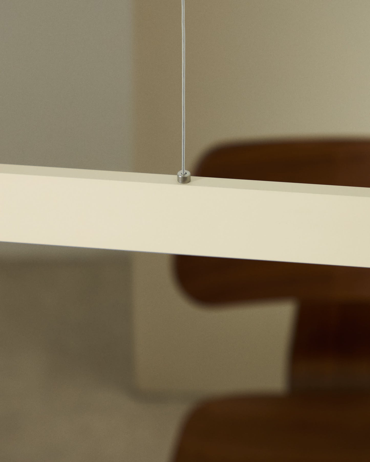 Lampada da soffitto Boadella in alluminio con finitura verniciata beige