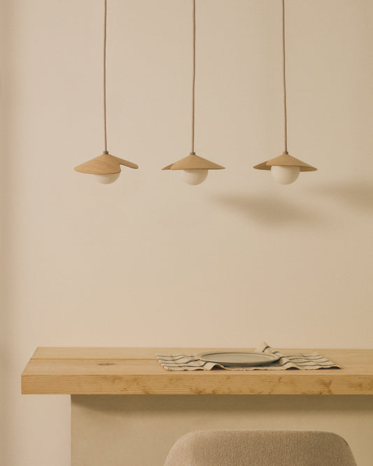 Lampada da soffitto Wilara in impiallacciatura di rovere con 3 perle di vetro fumé bianco