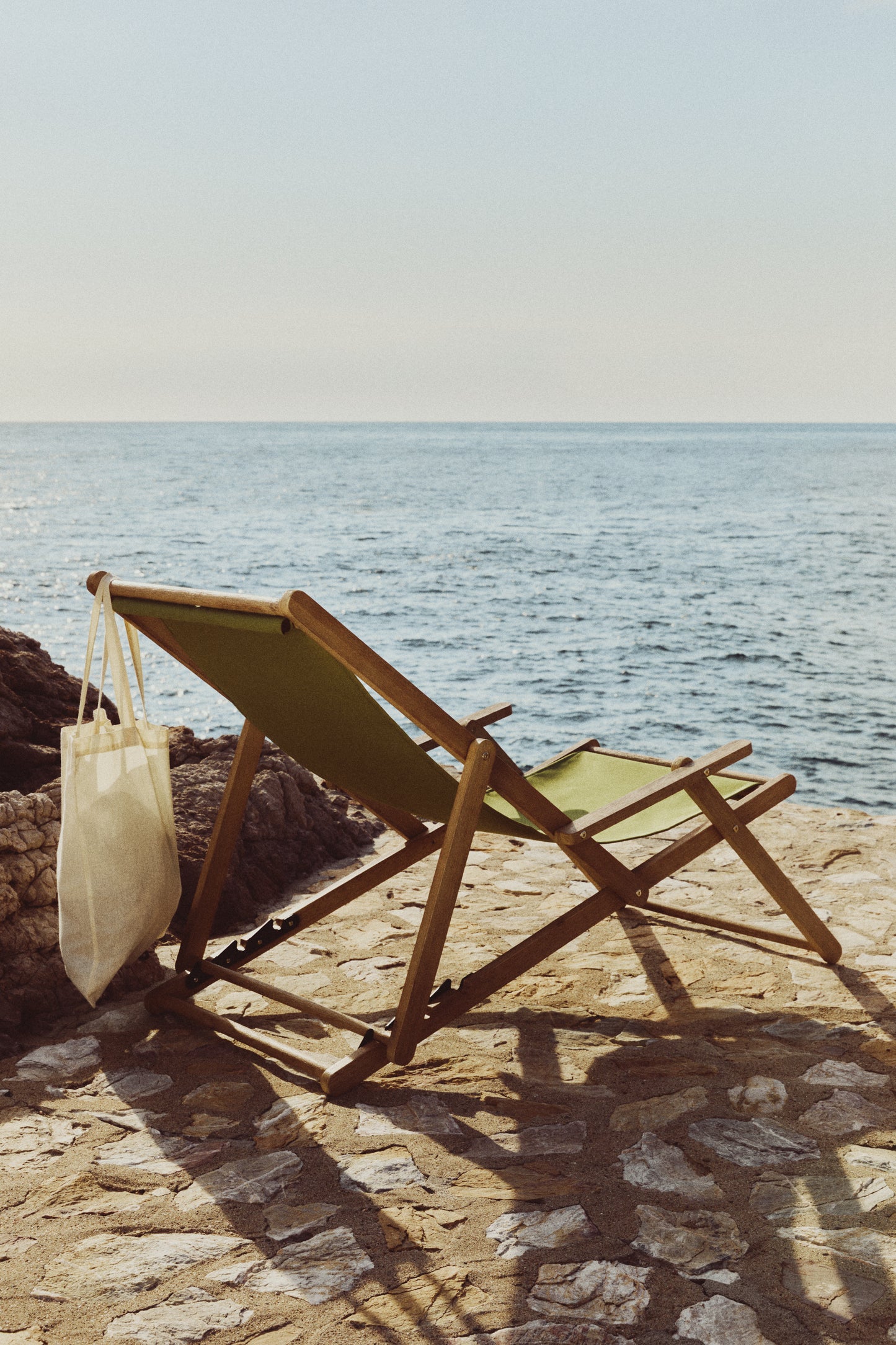 Amaca pieghevole da esterno Vilara verde in legno massiccio di acacia