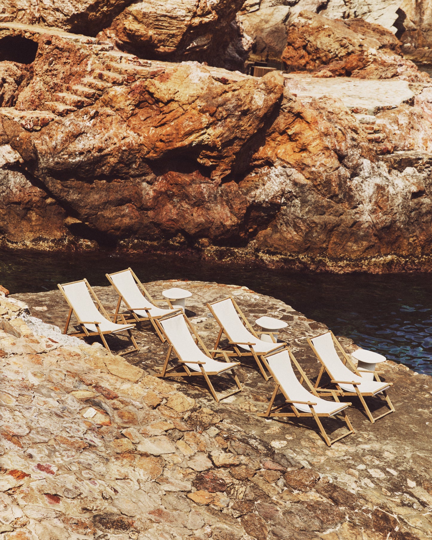 Amaca pieghevole da esterno Vilara bianca in legno massiccio di acacia