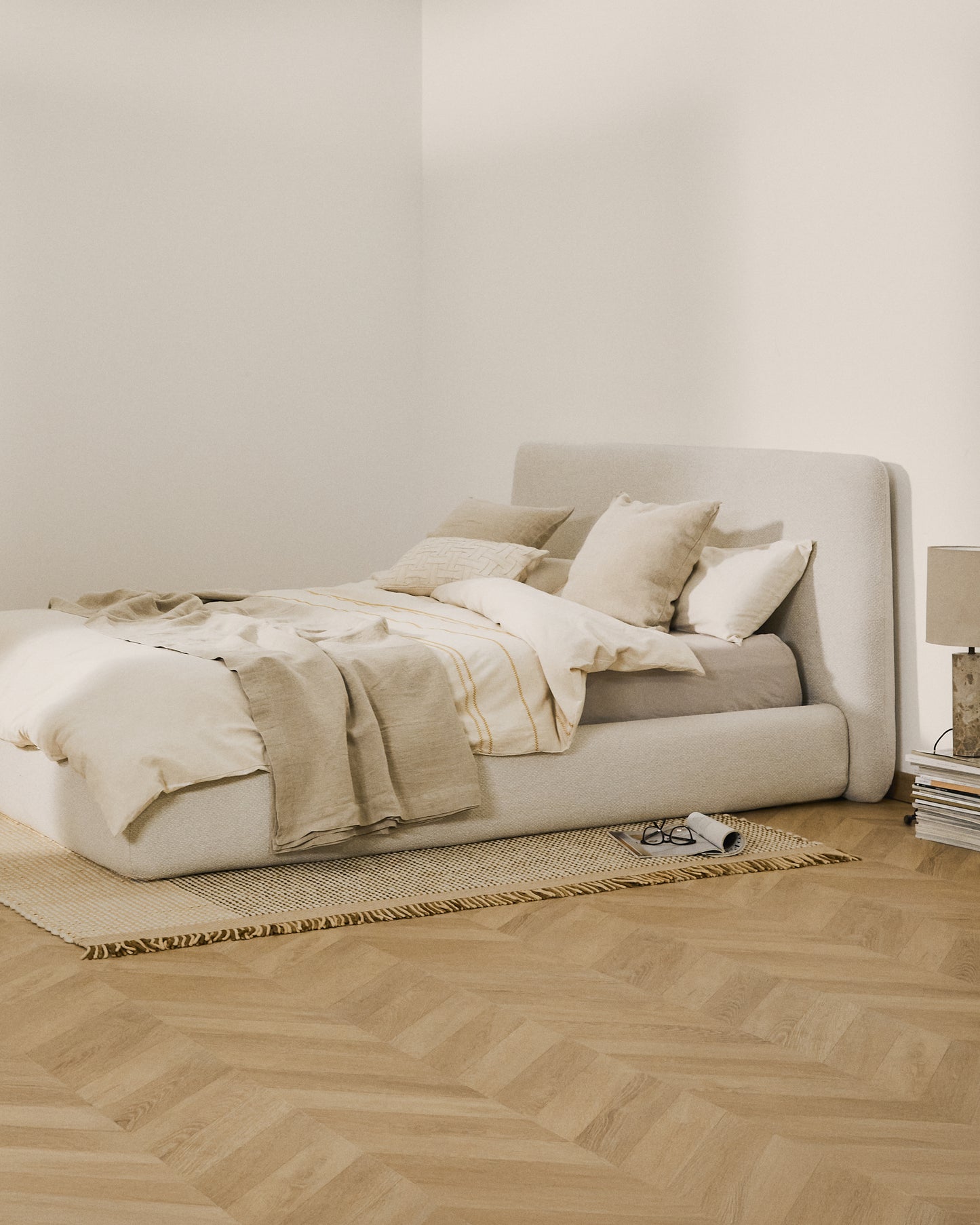 Letto sfoderabile Martina in ciniglia écru per materassi 180 x 200 cm