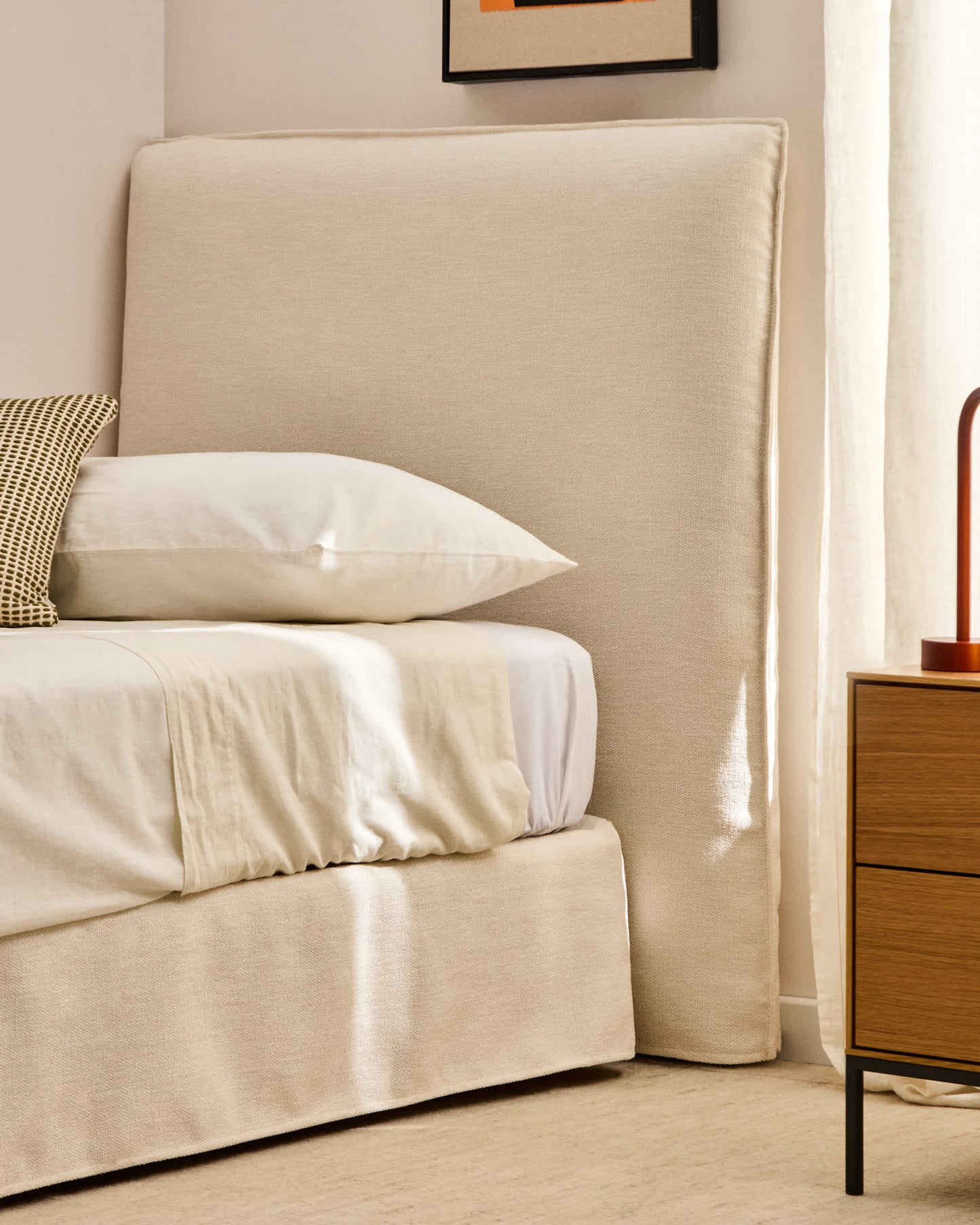 Testiera sfoderabile Jaira in ciniglia bianca per letto fino a 90 cm