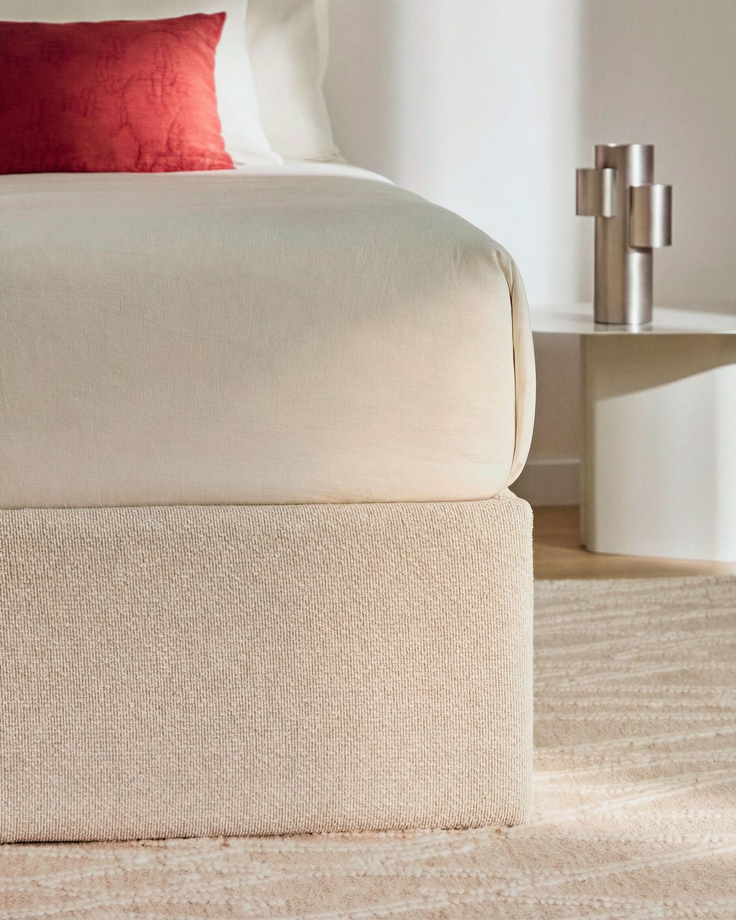 Letto contenitore sfoderabile Nelzi in ciniglia écru
