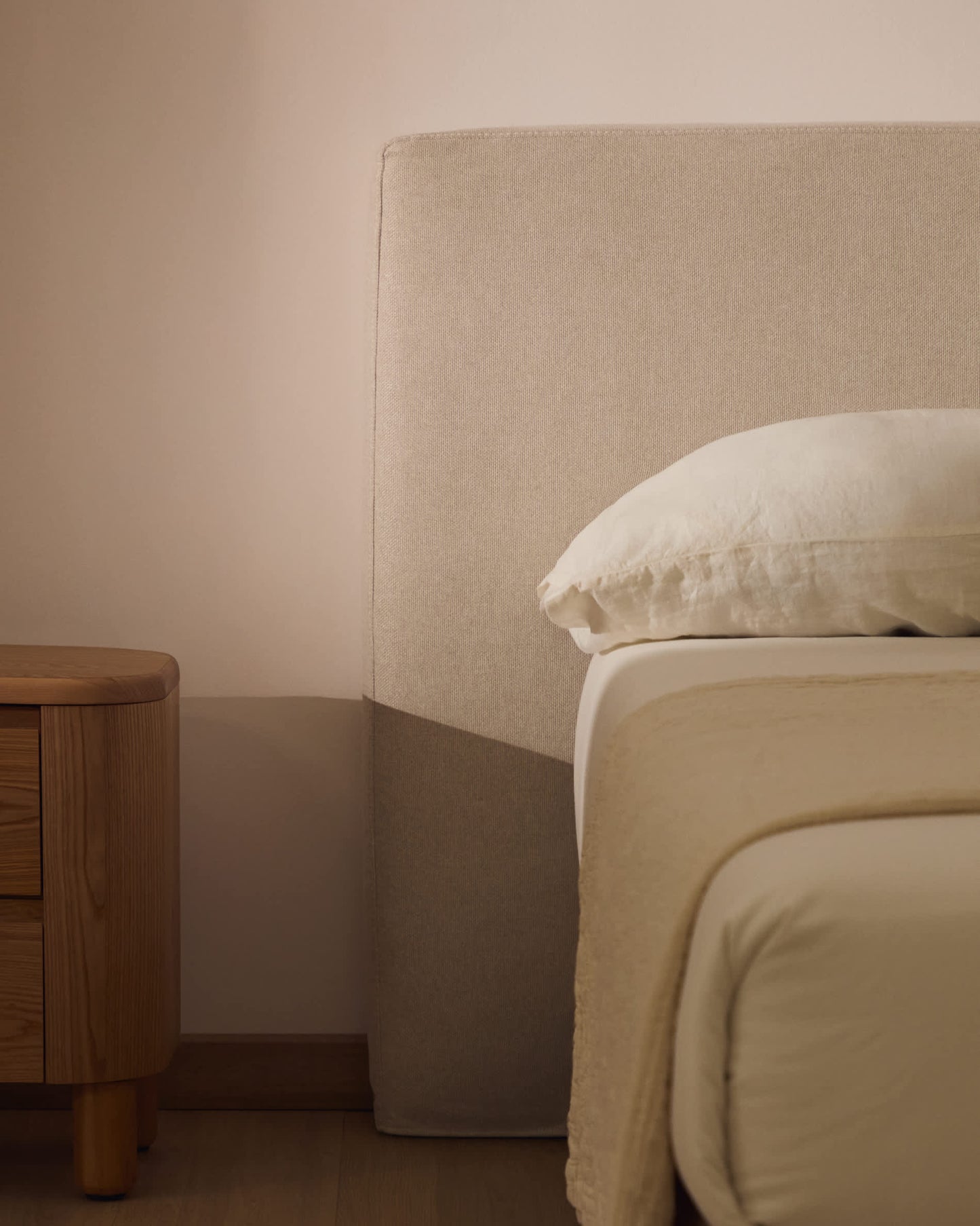 Testiera sfoderabile Blok écru per letto fino a 180 cm