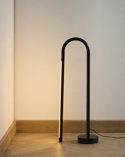 Lampada da tavolo Bow in alluminio nero