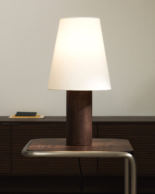 Lampada da tavolo Marga in legno massiccio di caucciù con finitura naturale